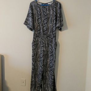 Short Sleeve Jumper With Pockets, Back Detail S